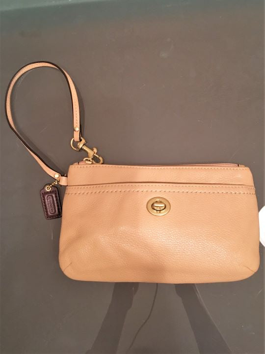 COACH Tan Leather Wristlet FABULUX