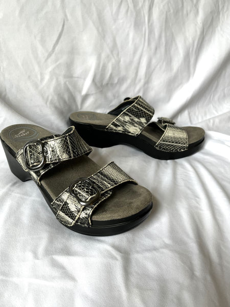 Dansko Sophie Size 6 Sandals Black Gray Leather Snakeskin