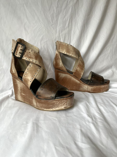 Freebird Size 9 Terra Brown Wedge Sandals