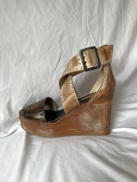 Freebird Size 9 Terra Brown Wedge Sandals