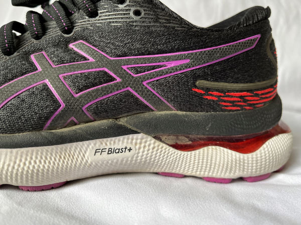 Asics Size 6.5 Gel Nimbus 24 Running Shoes