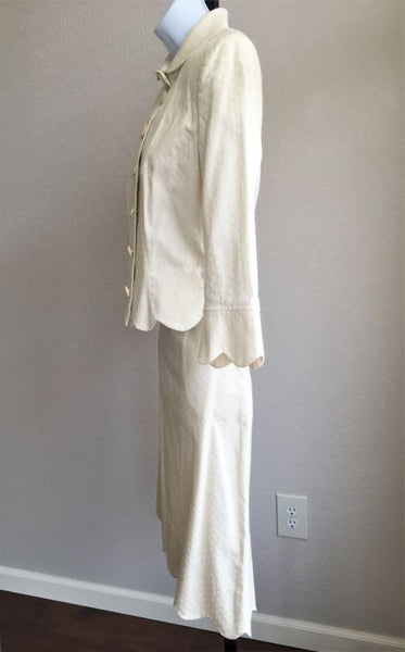 Gaetano Navarra Italian Designer Size 4 Ivory Skirt Suit