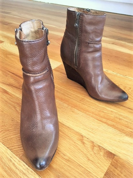 Frye leather ankle boots fashion